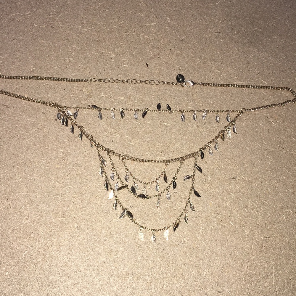 Dangle feather necklace
